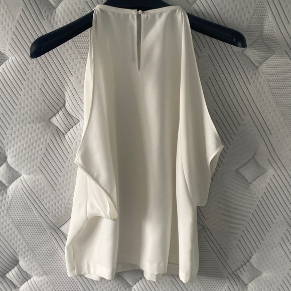 NWOT Zara Cream Sleeveless Blouse - Picture 3 of 3
